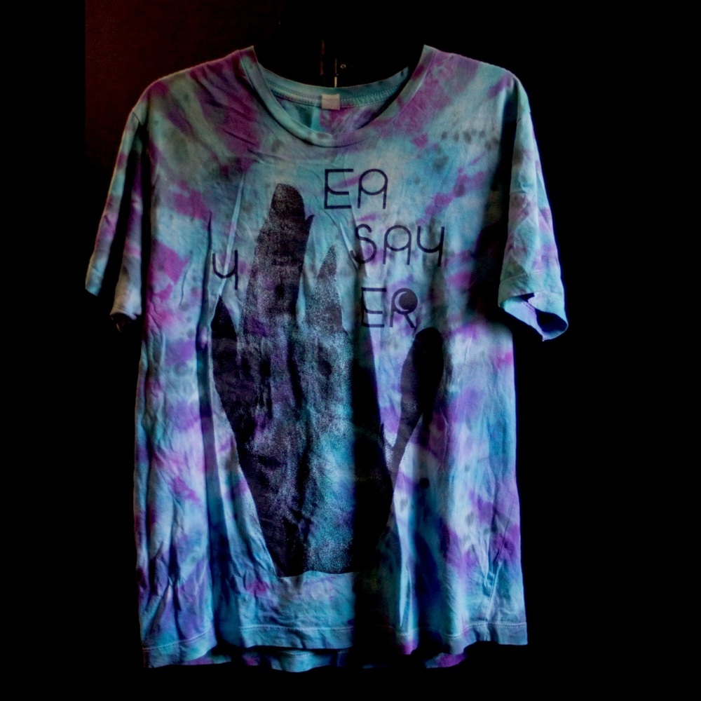 Tie dye UNISEX/Mens YEASAYER tee